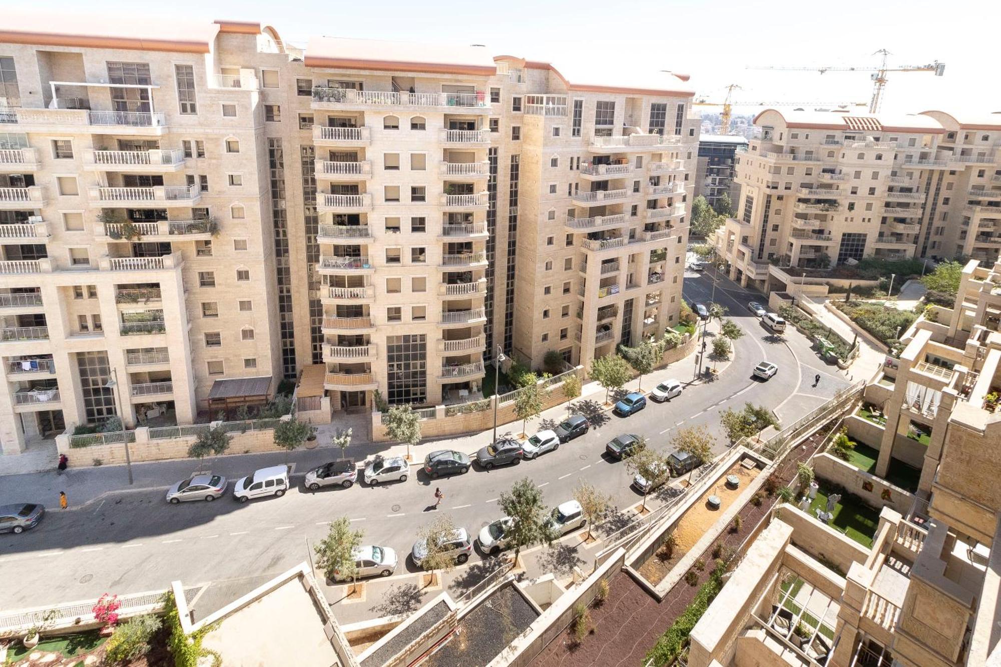 Stylish 1 Bedrooms Parking At City Gate Єрусалим Екстер'єр фото